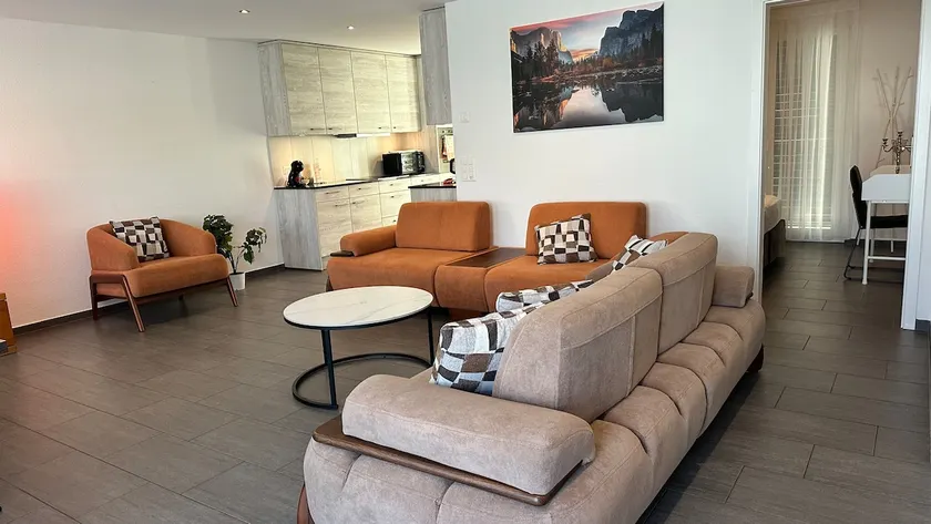 The Golf Apartment 2 - Image 1