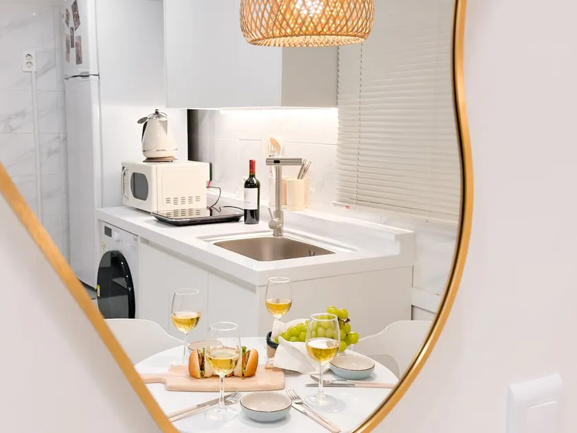 [5 minutes from Hapjeong Station] #Free luggage storage #Infants free #Walking distance to the Han River - Image 1