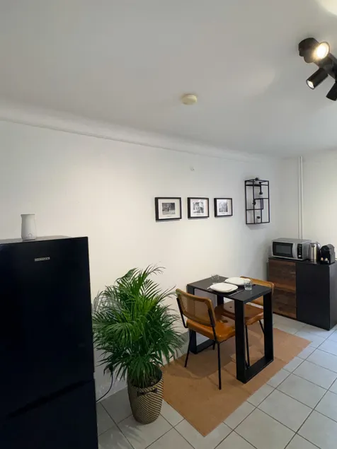Apartment Café Ettelbrück - Image 1