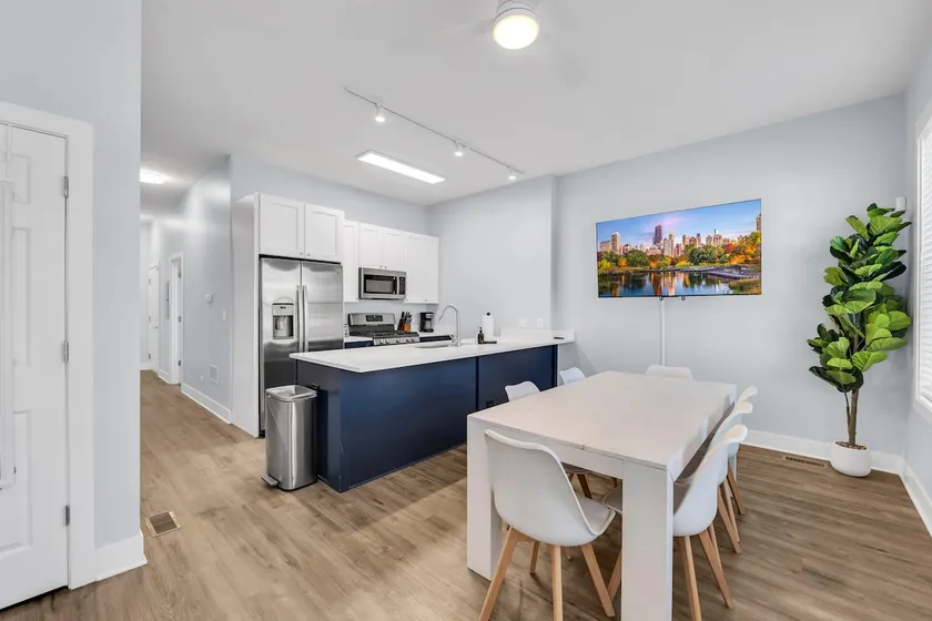 Remodeled Pilsen Home | 10 Min to DWTN w/Parking - Image 1