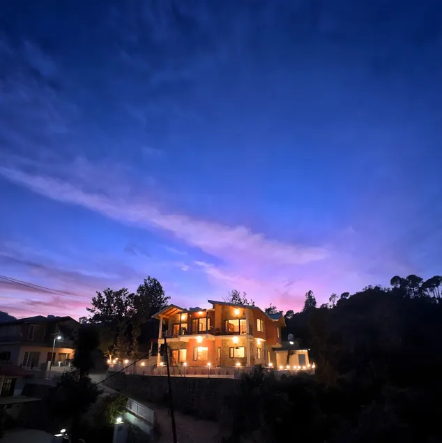 Silvara: 4BHK Villa nr Kainchi Dham | Hilltop View - Image 1