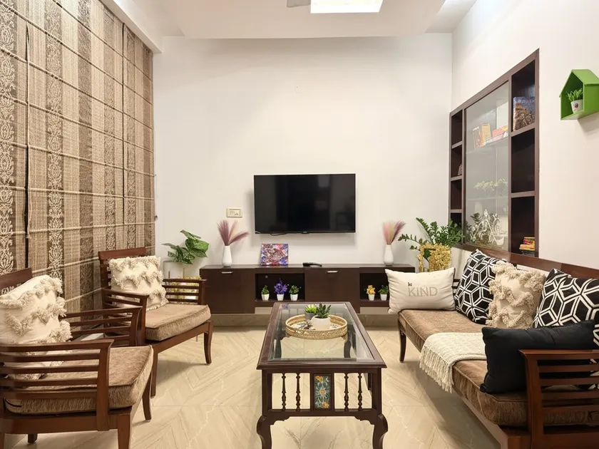 Nivera Stays 4BR Luxury Private Home near Airport, South Delhi - Image 1