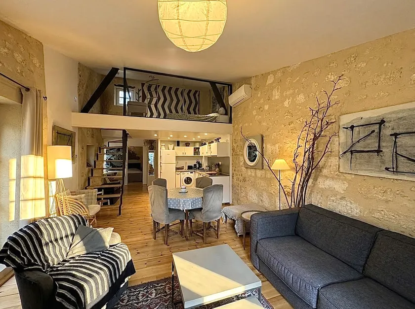 Lovely loft in the heart of Saint-Émilion - Image 1