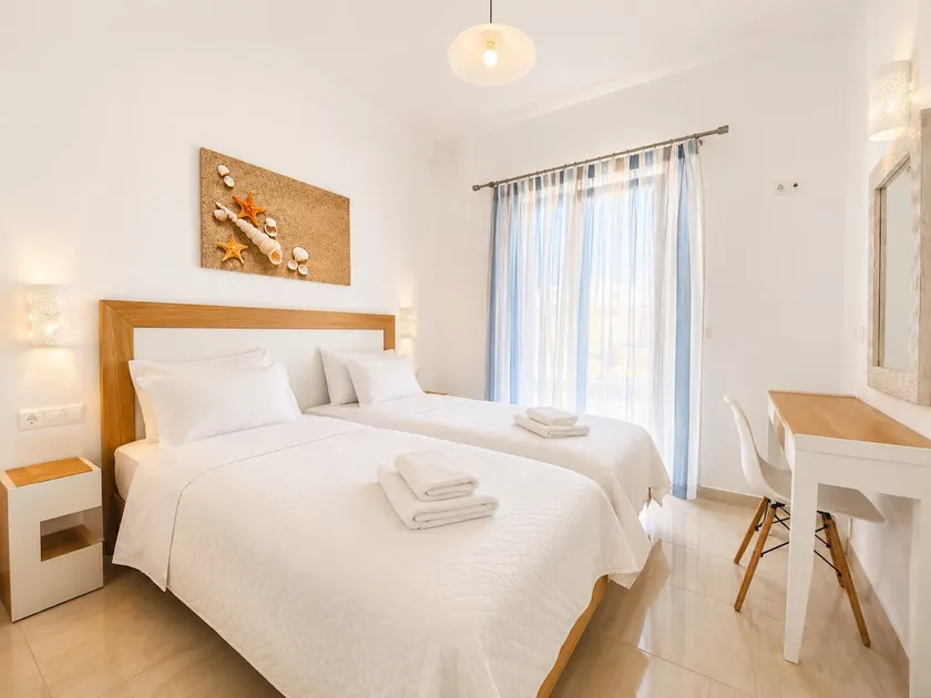 Elegant Apartment in Ornos - Walk to the Beach - Image 1