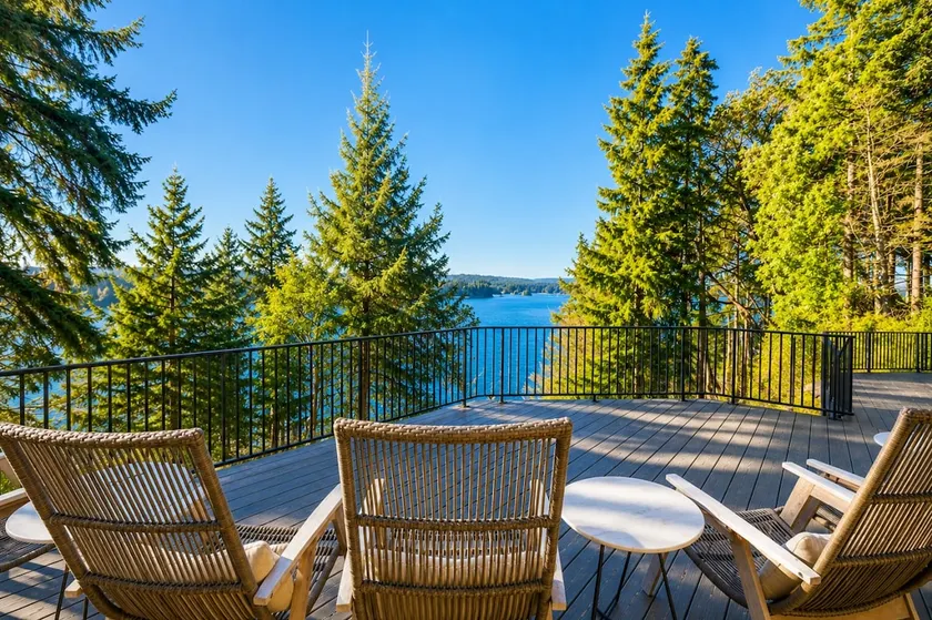 Luxury Bainbridge Escape, Beach, Spa - Image 1
