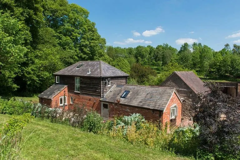 Stable Cottage at Hanley Mill - Image 1