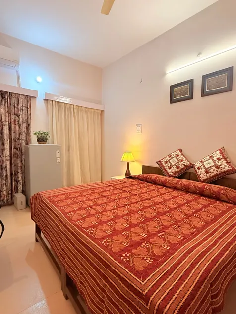 Independent Apartment 35 - Image 1
