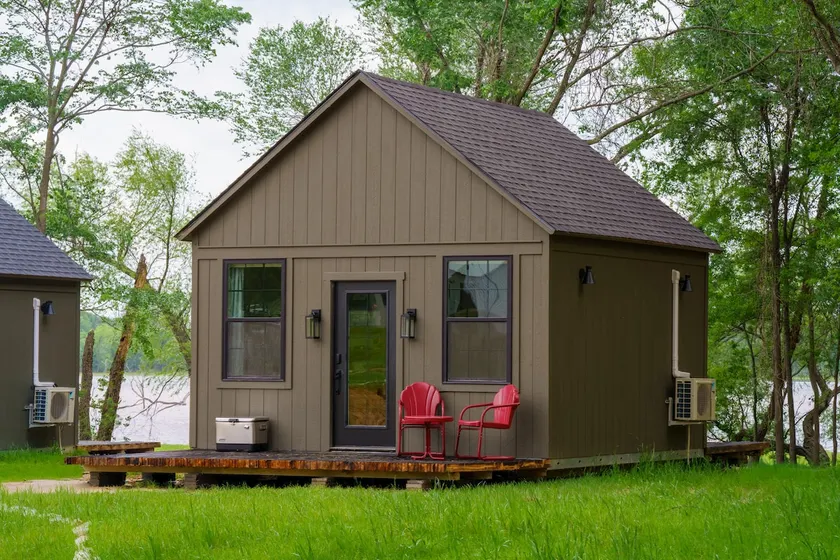 Romantic Lake Farm Gem: Ofuro Tub, Desk, King Bed! - Image 1