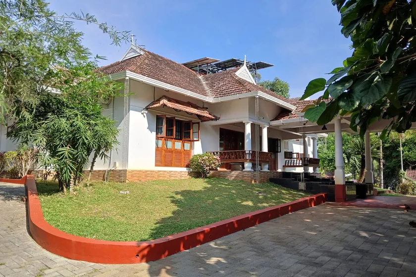 The Retreat Homestay in 5 acre fruit farm near Cochin Airport - Image 1