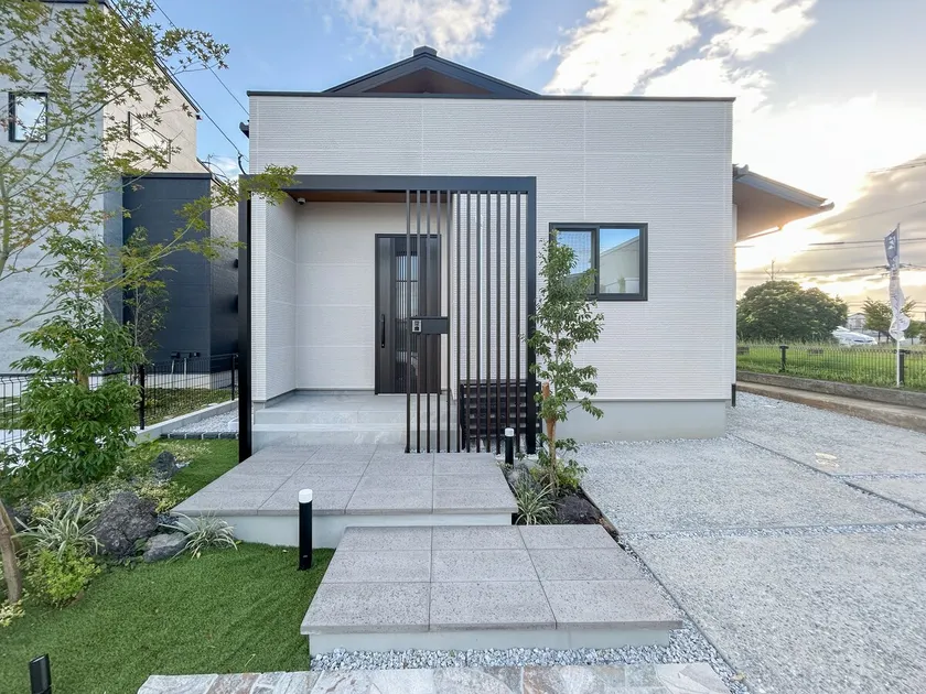 Newly built designer villa [Wa no ka.] with sauna and BBQ terrace | Entire property for rent | Maximum 8 people | Parking for up to 2 cars included - Image 1