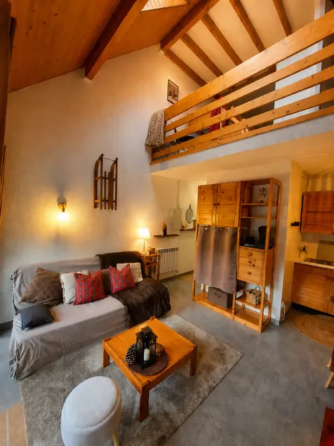 Duplex village center. Balcony. Up to 5 people - Image 1