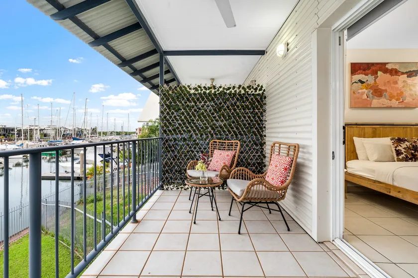 Agradable apartamento apropiado para familias con jardín - Image 1