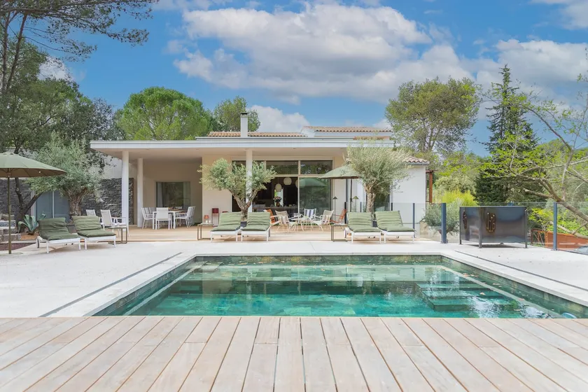 Villa des Terres with pool - Image 1