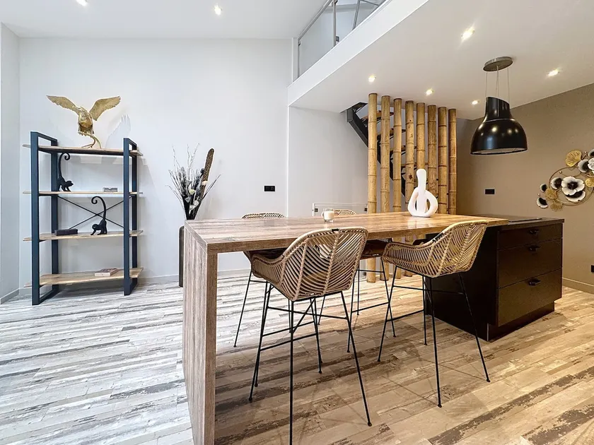Charming renovated house in the historic heart - Image 1