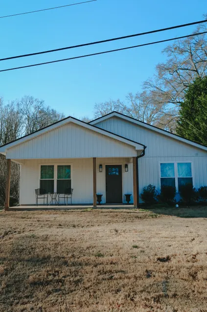 Brand New 3BR Private Home, Excellent Location - Image 1