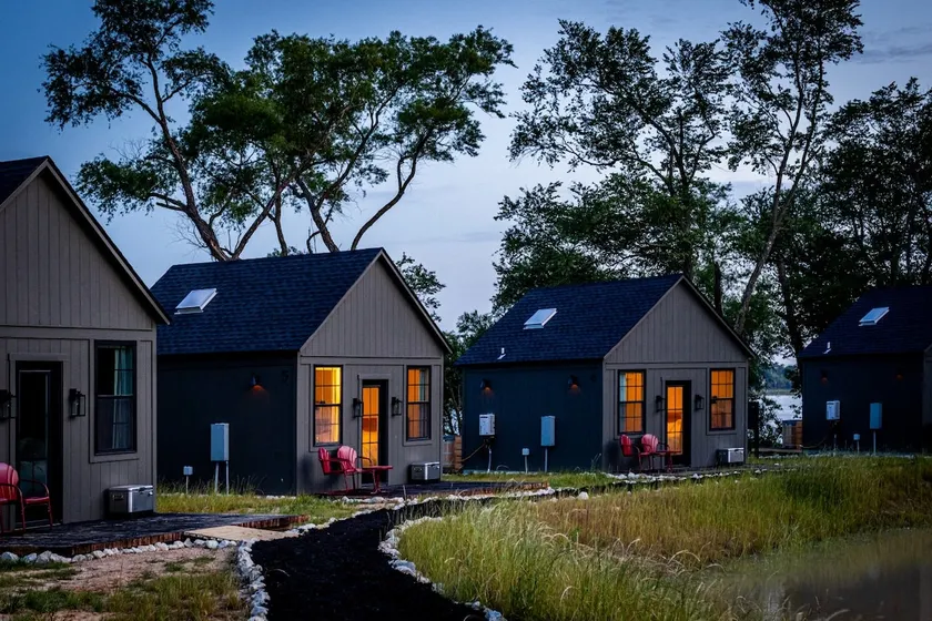 Two Lakefront Cabins: King Beds, Ofuro Tubs, View - Image 1
