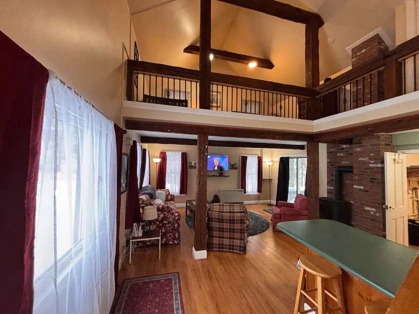 A cozy little house with everything you need - Image 1