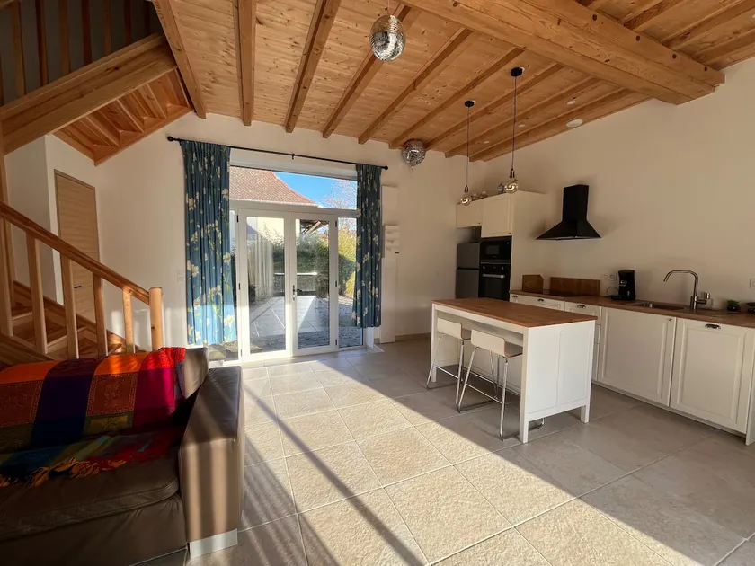 Detached house - Image 1