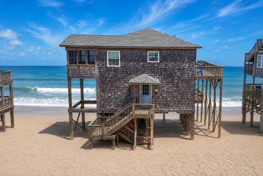 Oceanfront Islander*Fish from Deck*Walk to pier - Image 1
