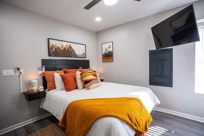 Boho-Mod Studio Apartment 2 - Image 1