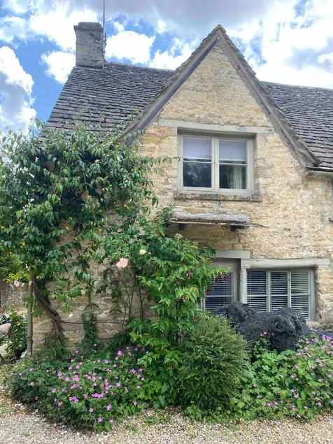 Green Hideaway | Bibury | Walk to Arlington Row - Image 1