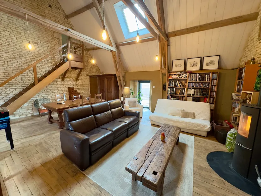 Large Elegant Loft - 12th Century Building - Image 1