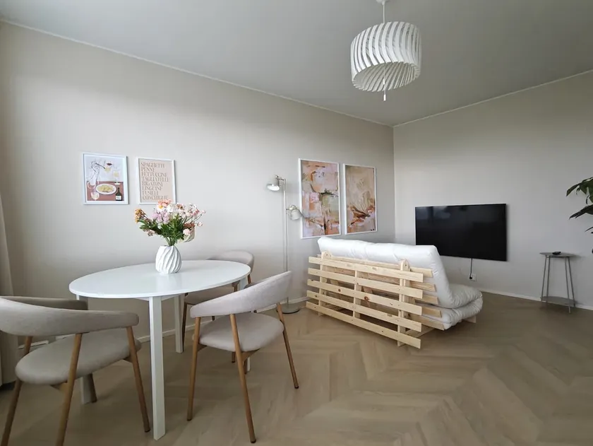 Premium downtown home - Top floor - Self check in - Image 1