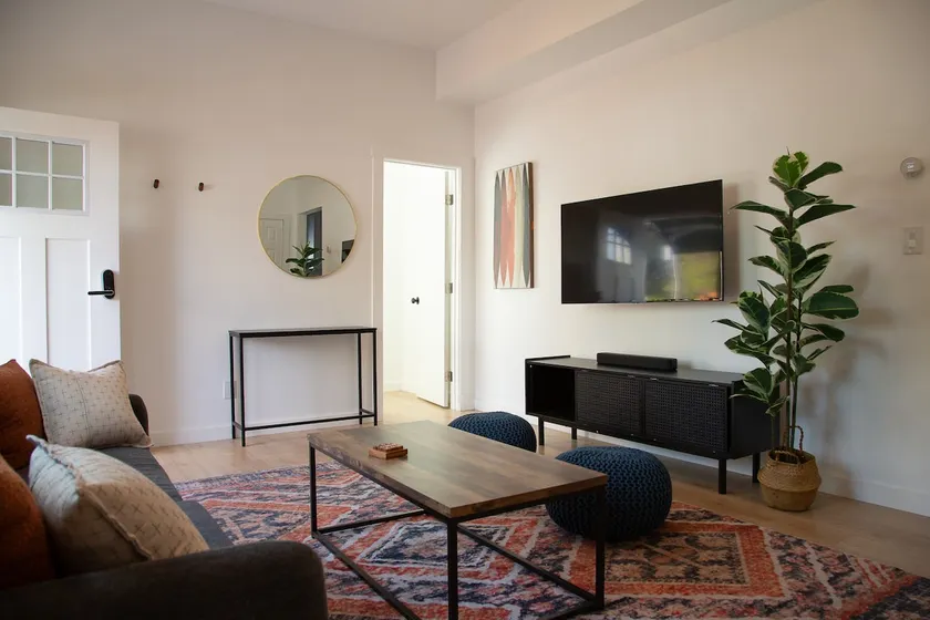 Prime Marin 2BR/2BA w/ Garage | AC | Sleeps 5 - Image 1