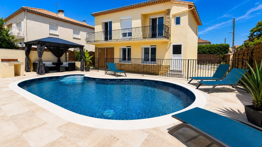 The Bohemian Haven with Private Jacuzzi – Montélimar - Image 1
