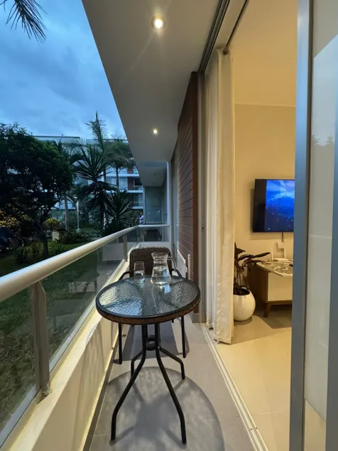 Modern Executive Apartment | AC | Queen Bed. - Image 1