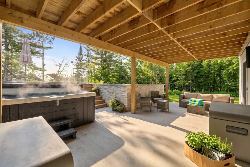 Private Pool, Spa, Pool Table | Chalet Houefifa - Image 1