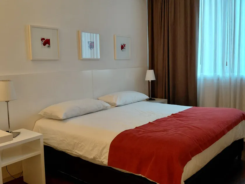 Rental Suites Pilar Studio with king size bed - Image 1