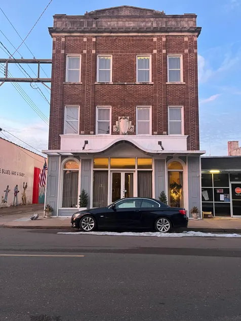 Historic Lofts | Blues | 2BR, 3A Unit I 1300 Sqft - Image 1