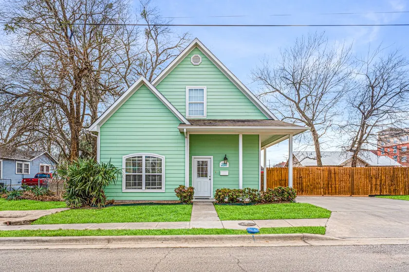 3-bed 2-bath house near East Texas A&M University - Image 1