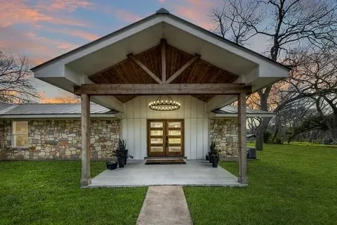 Zen-Day-Haus | 2 Acres Private Lake Placid Retreat - Image 1