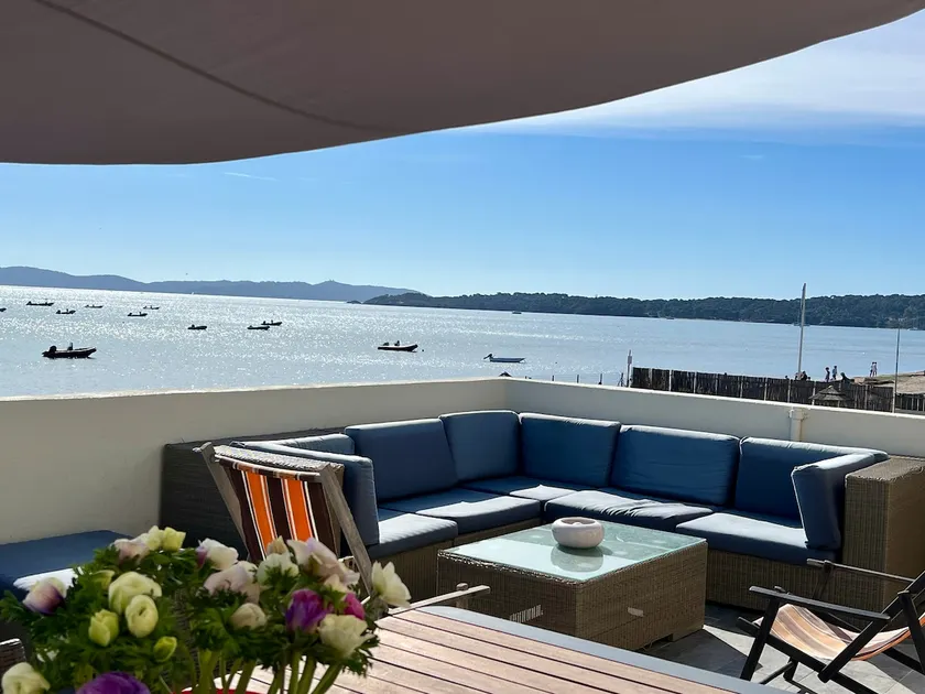 Duplex 12/14 people waterfront - Image 1