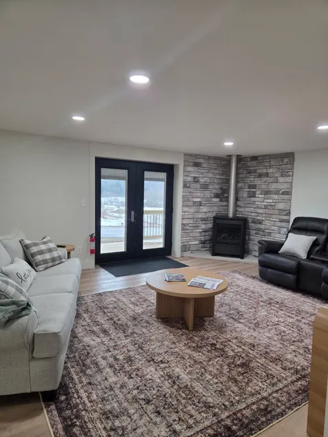 Alpine Haven 716 - Image 1
