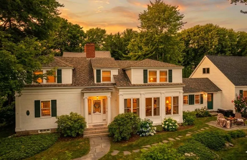 Historic 1840 Greek Revival, Walk to Camden Harbor - Image 1