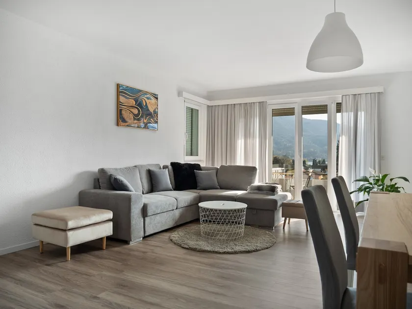 Bell apartment near the lake - Image 1