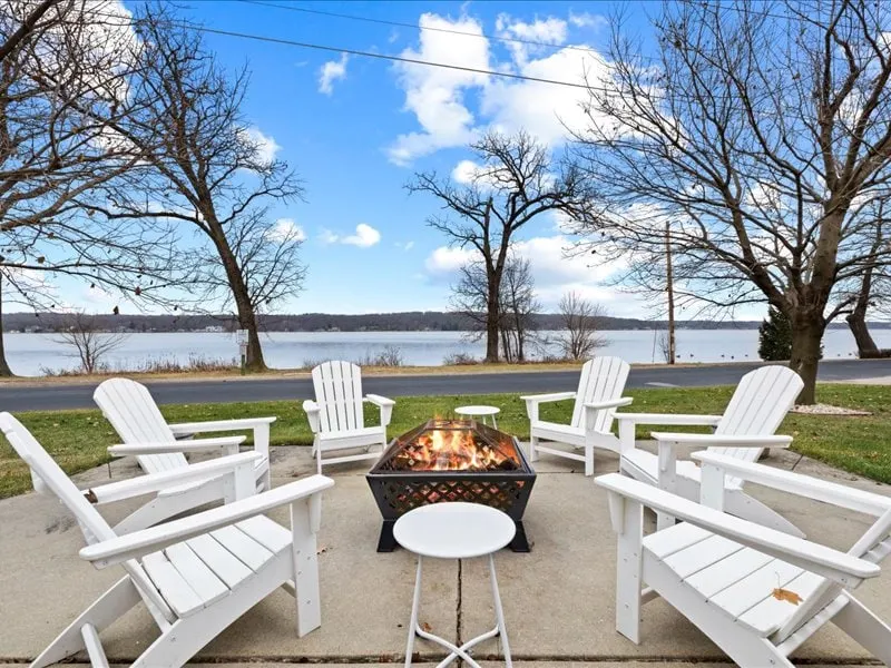 Lakefront on Como - Lake Geneva - Walk to Beach - Image 1