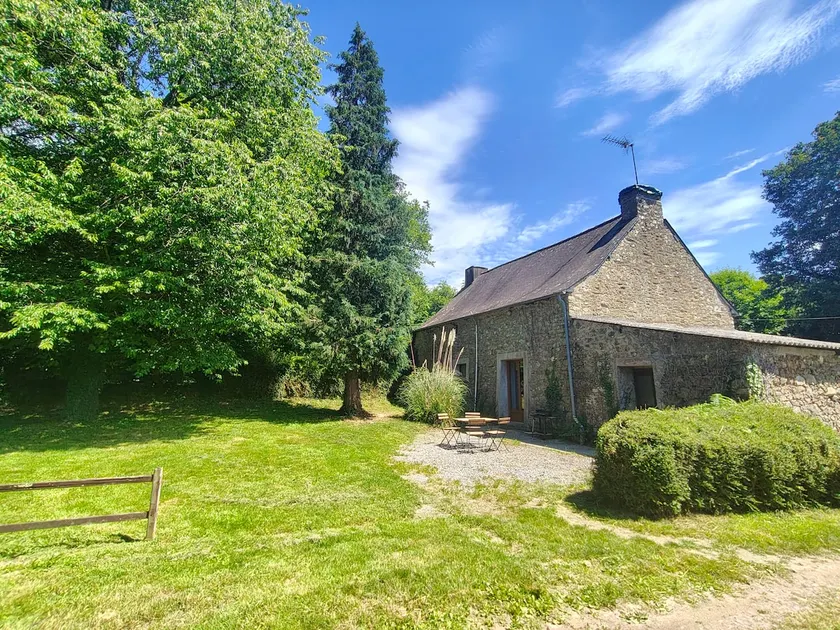 Country home – Surrounded by nature - Image 1