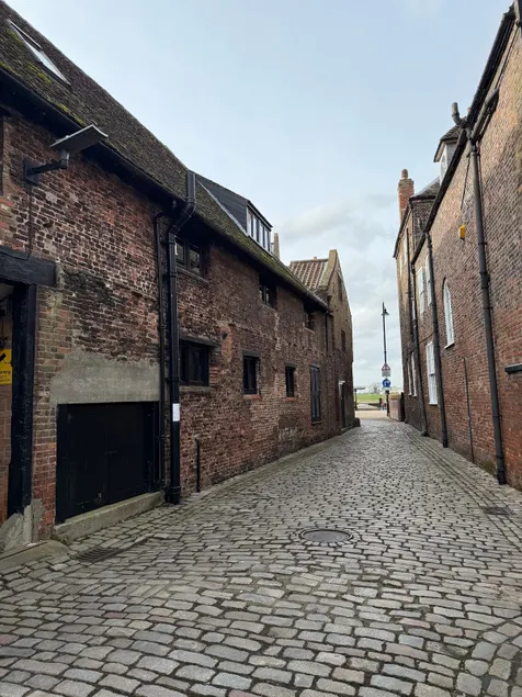 Renovated Apartment In Medieval Building in King's Lynn Centre. - Image 1