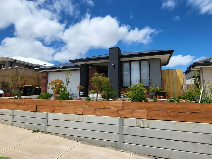 Spacious modern family/group getaway or rest spot - Image 1