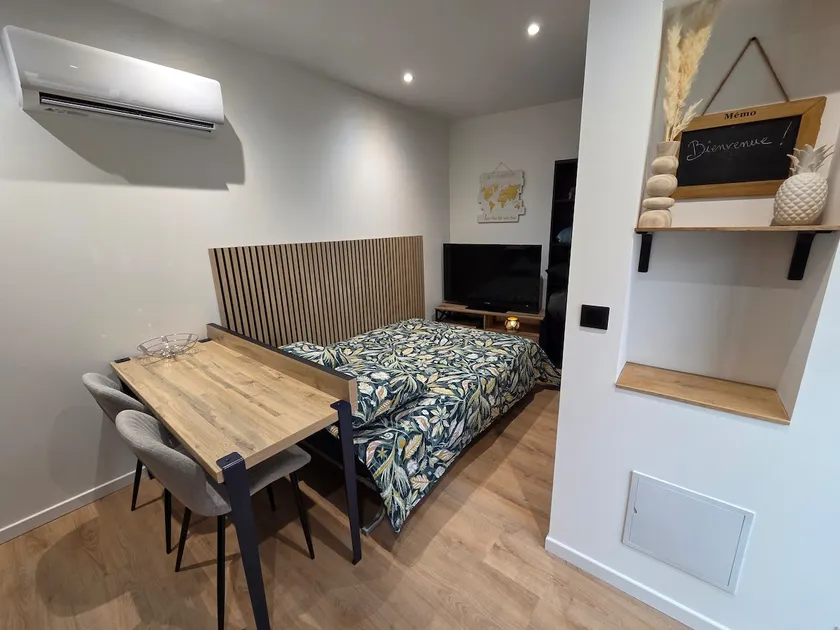 Cozy and warm studio. Ideal for short to medium stay. - Image 1