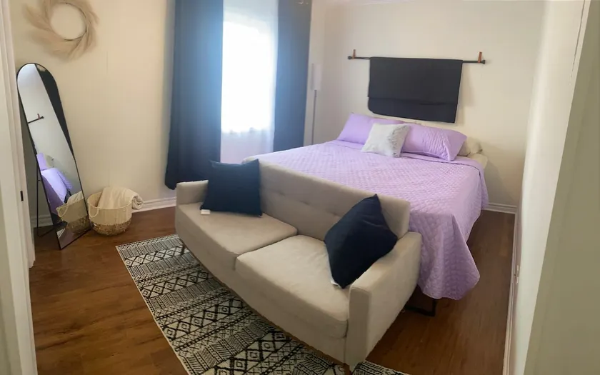 family friendly, 1King Suite & 2 Queen Rooms - Image 1