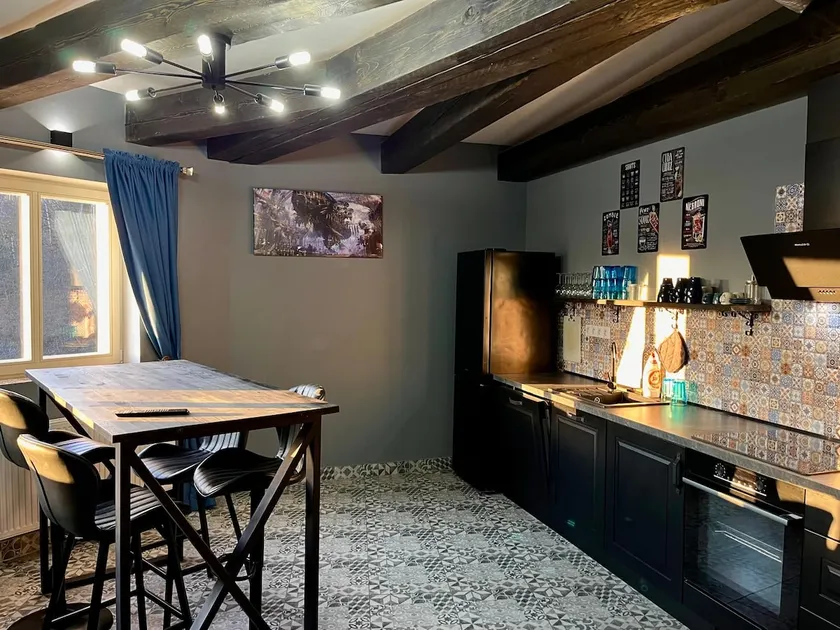 Spacious Design Flat near Colonnade - Image 1