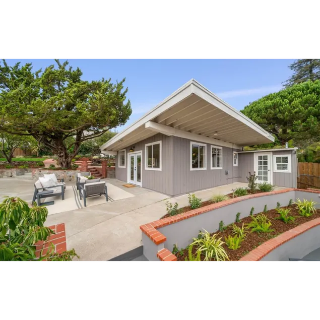 Private Guesthouse with Kitchen + Bath+Garden+BBQ - Image 1