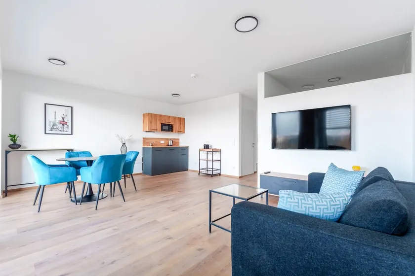 Riverside Apartment Comfort - Image 1