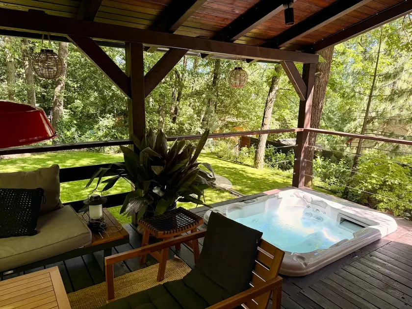 Comfortable guest house with indoor jacuzzi – Börzsöny - Image 1