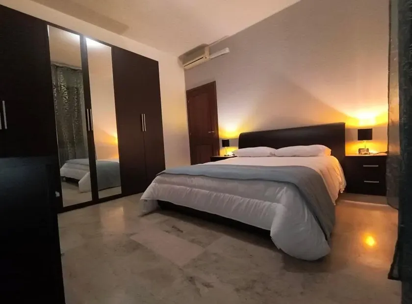 S Giulia Apartment - Image 1